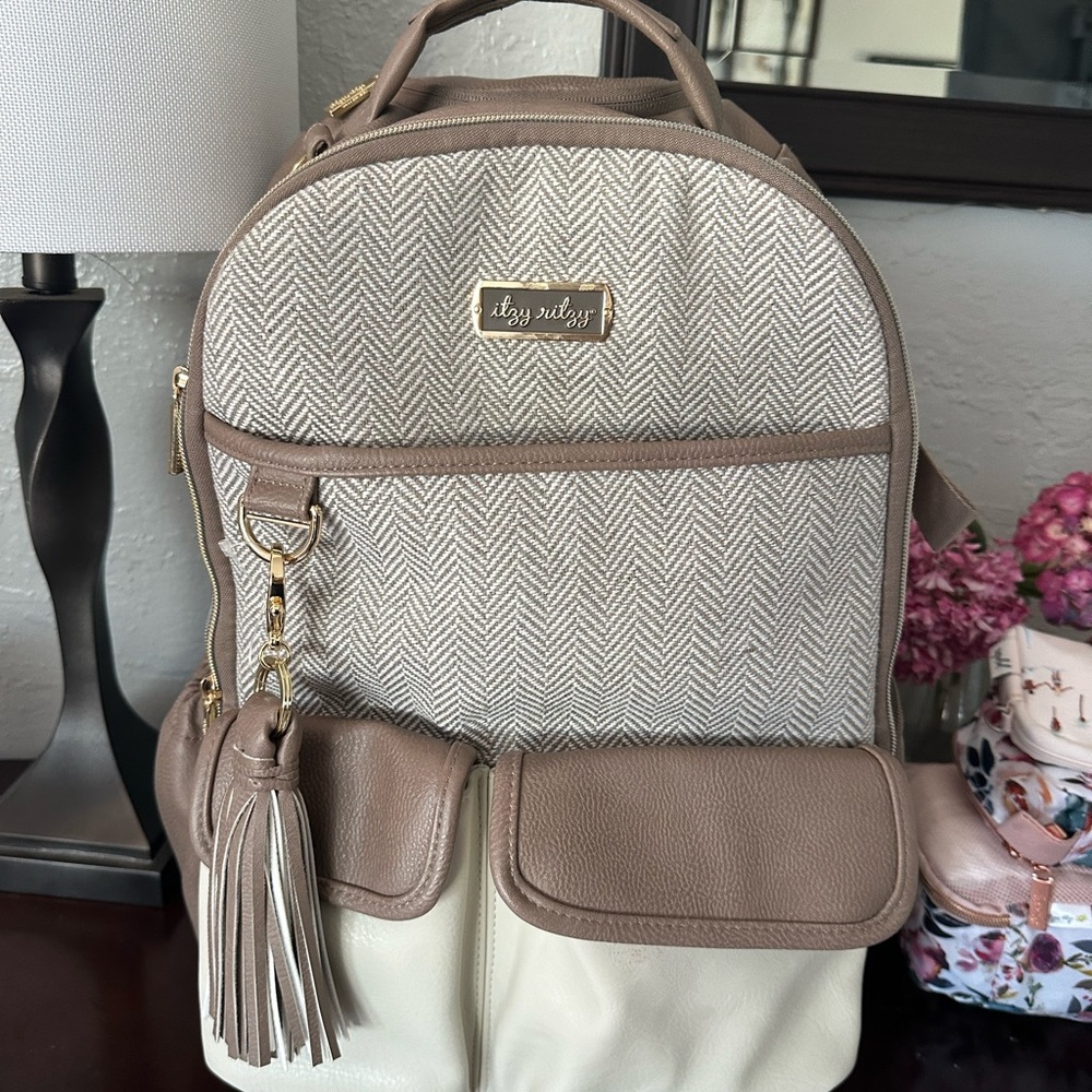 Itzy ritzy boss diaper bag